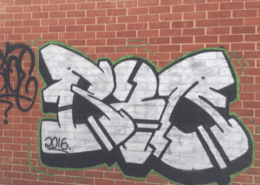 Why Dustless Blasting Is Better Than Sandblasting - No Surface Damages